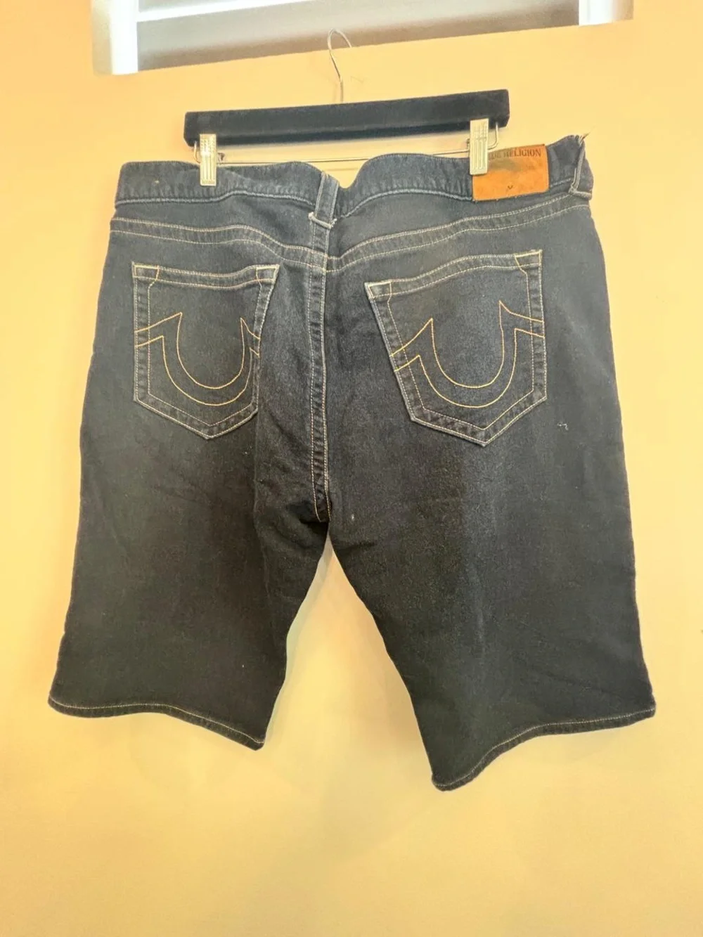 True Religion Dean Modern Tapered Jean Shorts Mens 38 Dark Indigo Denim